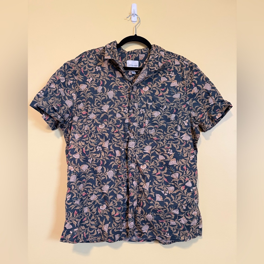 American Eagle Outfitters Floral Print Button Down Short Sleeve Shirt